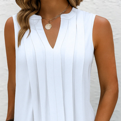 Alora™ | Elegant flattering dress with V-neck