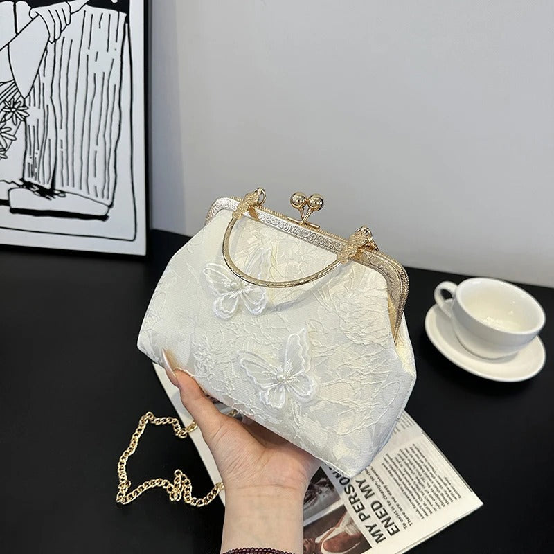 Belle Clutch™