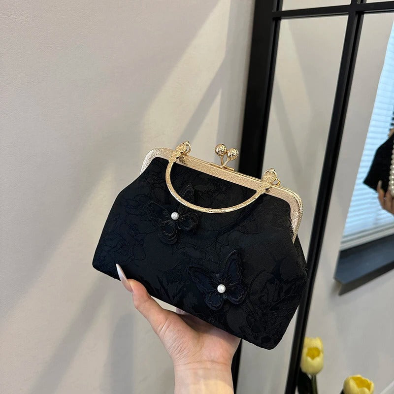 Belle Clutch™