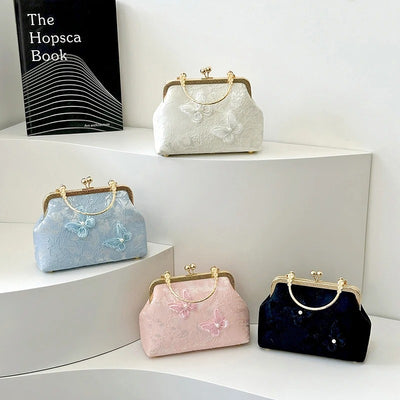 Belle Clutch™